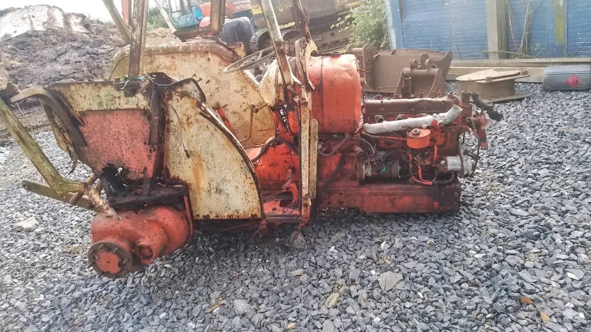 Vintage machinery - Image 2