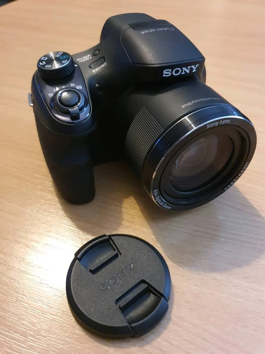 Sony Cybershot DSC-H400 Camera 63x Optical zoom - Image 2
