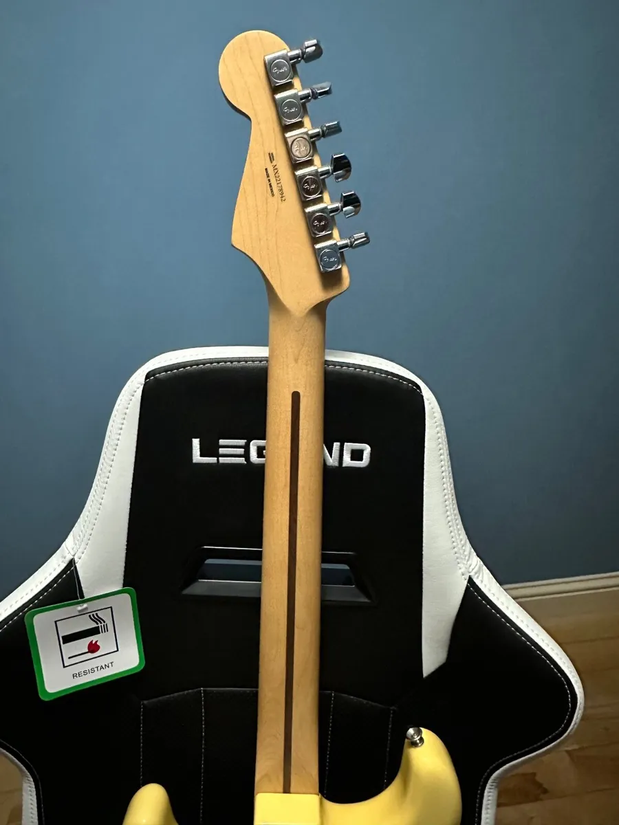 Fender Player Stratocaster - Image 4
