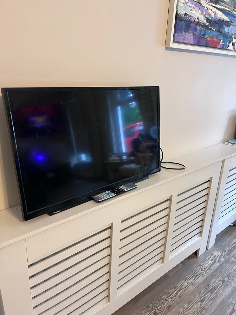 Tv - Image 1