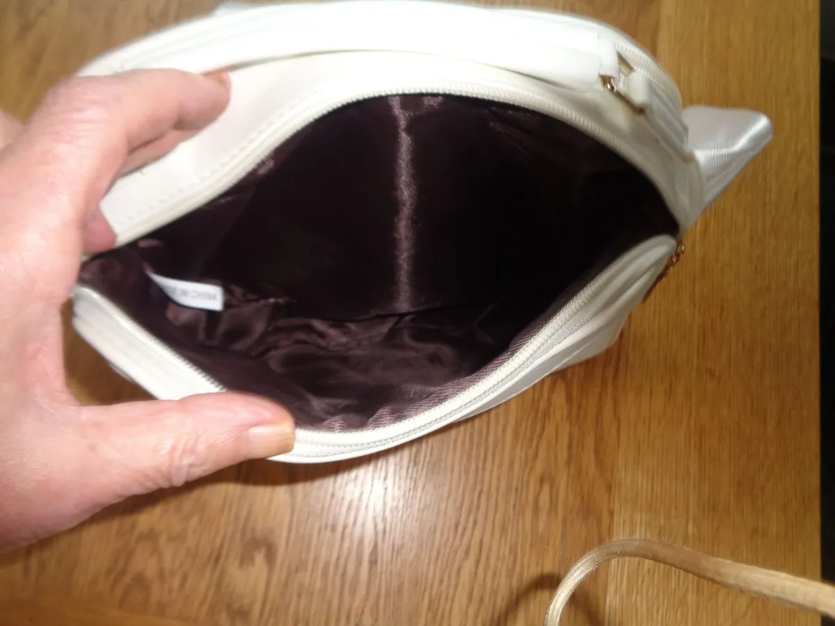 Ladies Handbag for Sale - Image 2