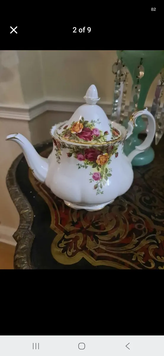 Royal Albert Old Country Roses large teapot - Image 1