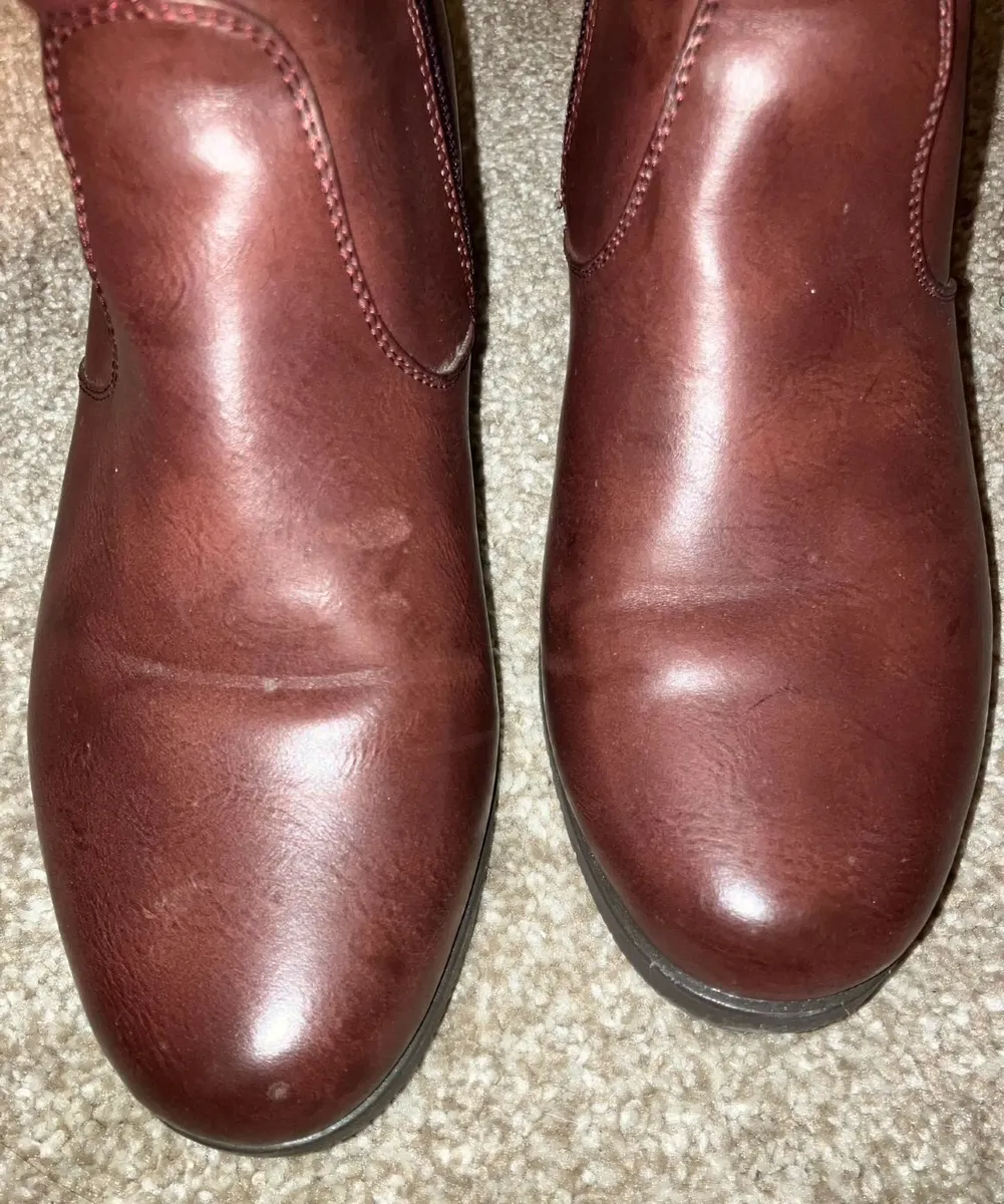 Boots - Image 3