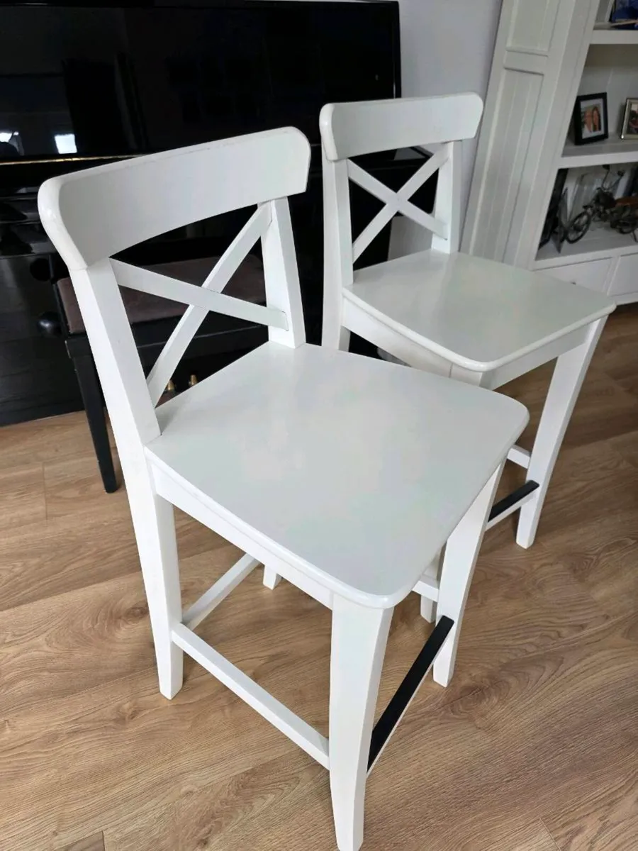 Kitchen bar chairs x 2 - Image 1