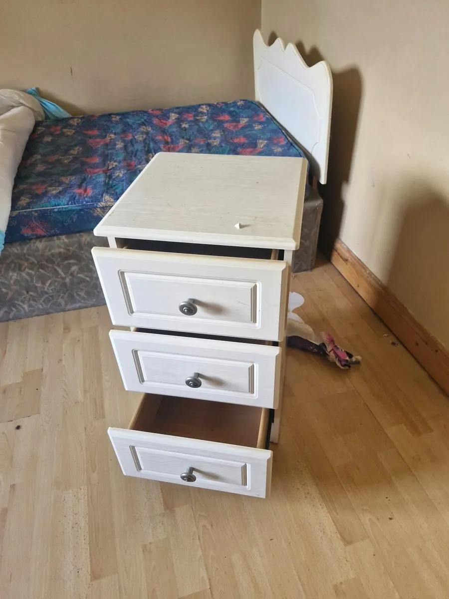 3 drawer bed side locker - Image 2