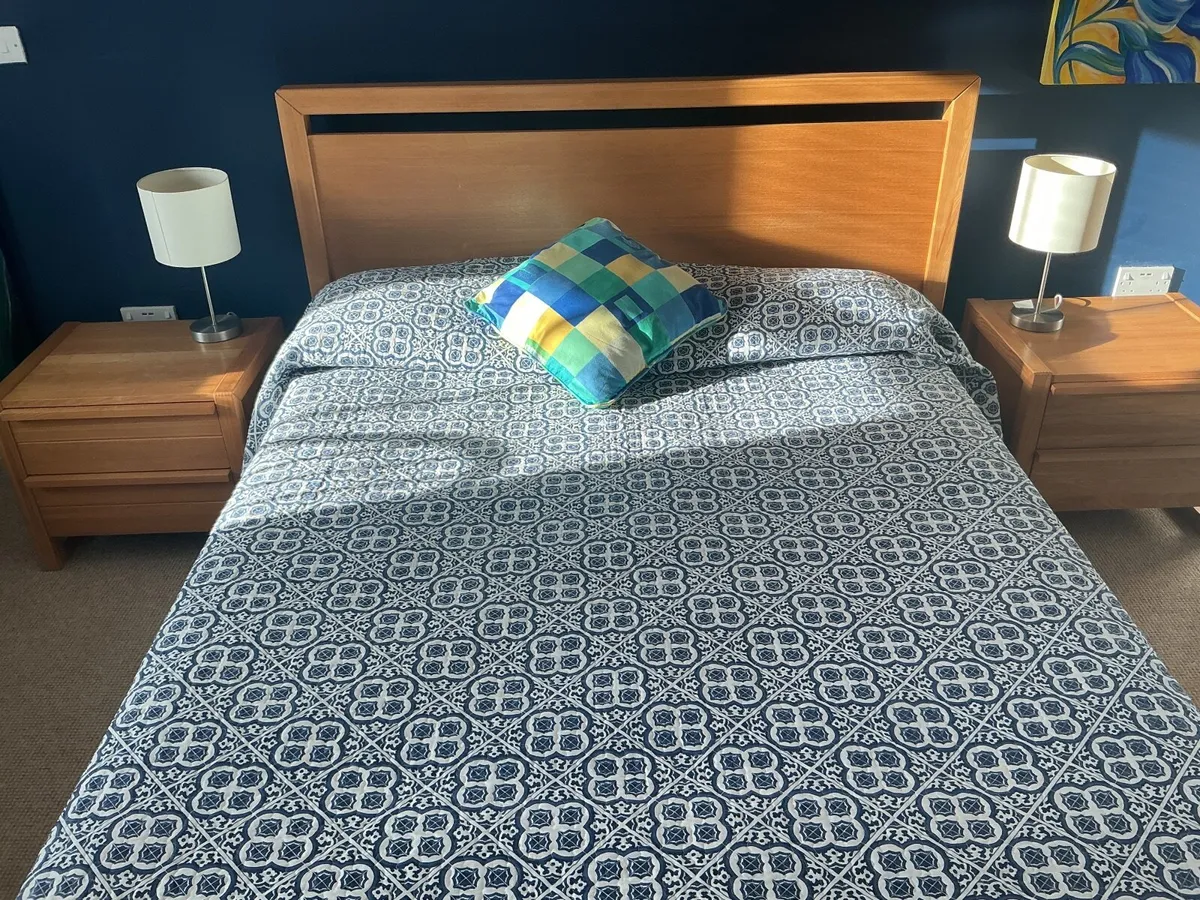 Bedroom suite - Image 2