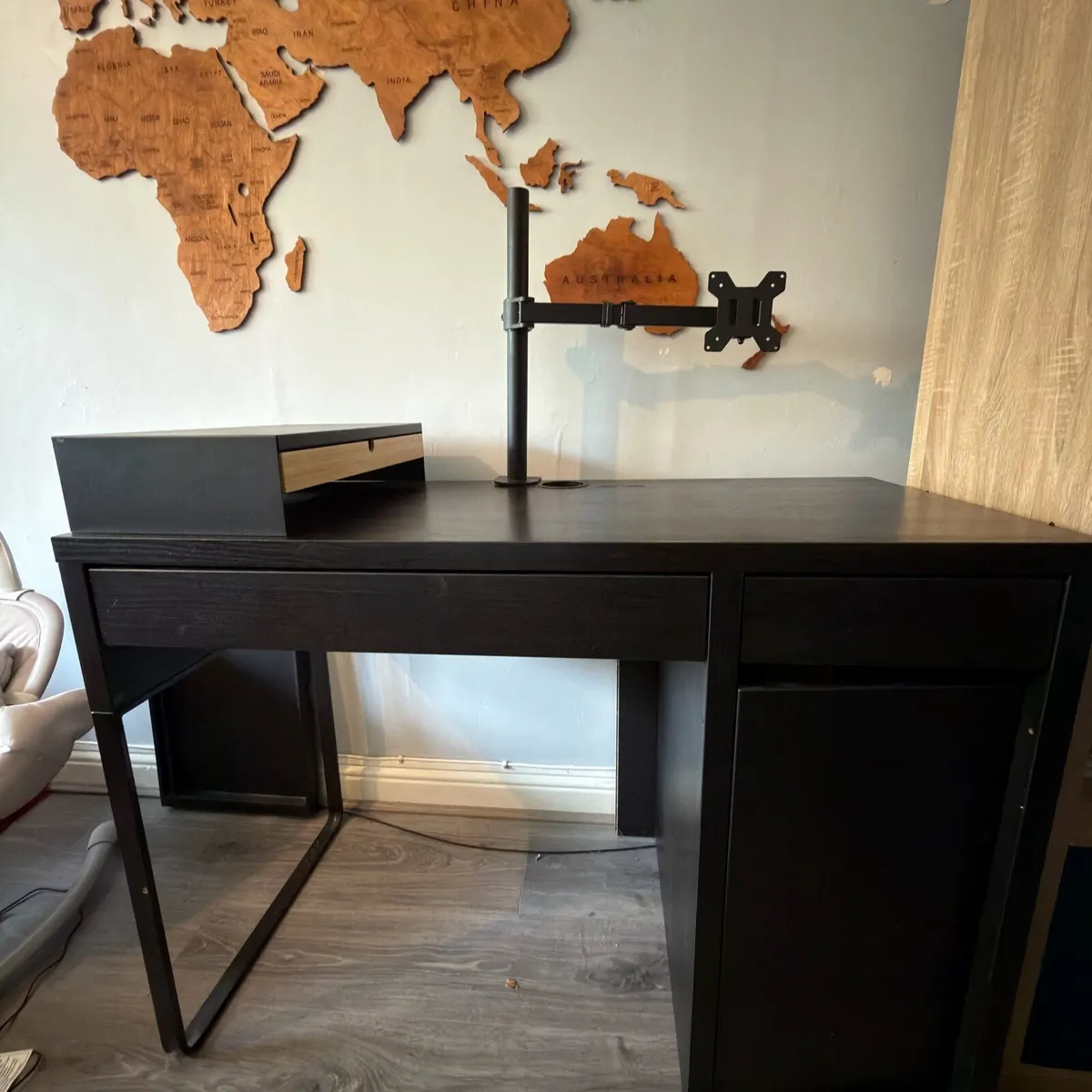 Desk setup: Desk+Chair+Monitor Mount +Organaiser - Image 1
