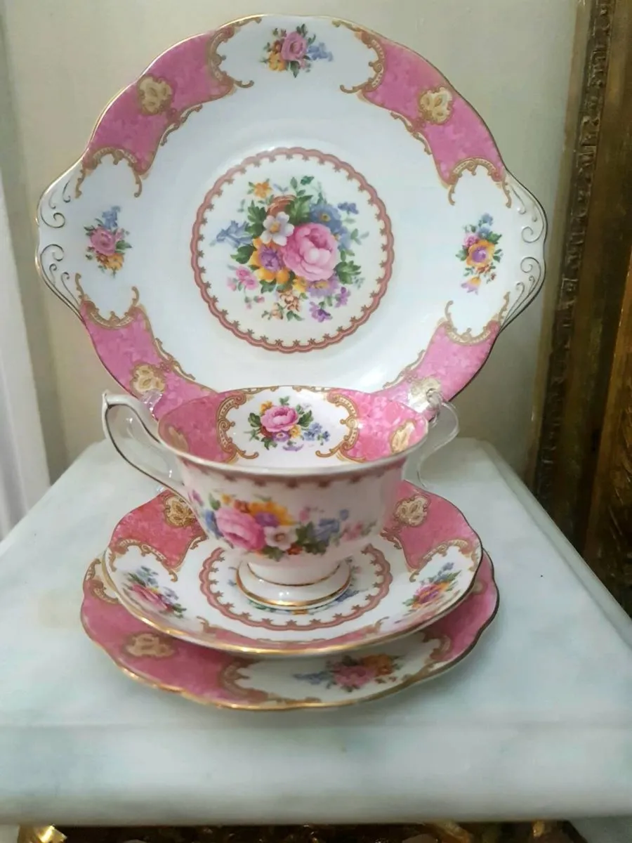 Royal Albert Lady Carlyle 21 piece teaset POSTAGE - Image 3