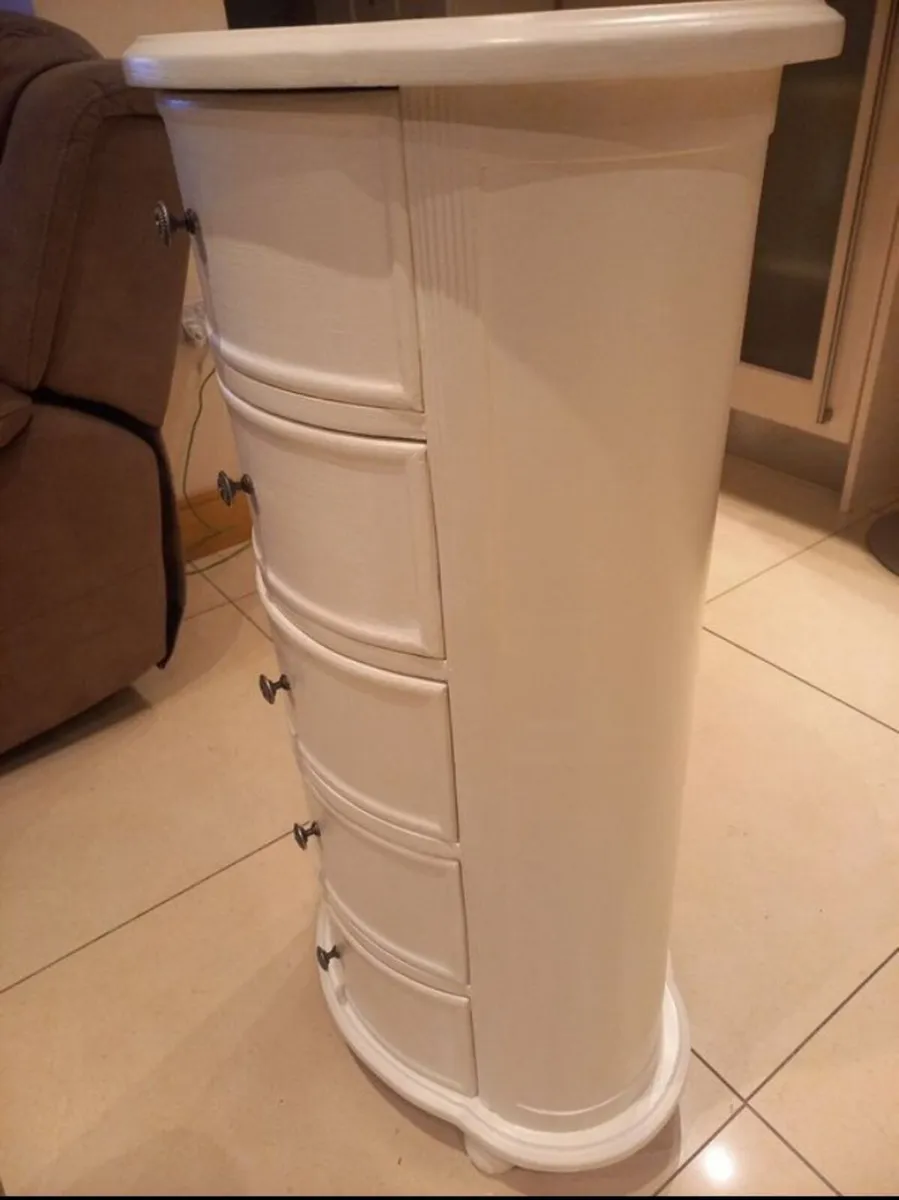 Chest of drawers - Image 2