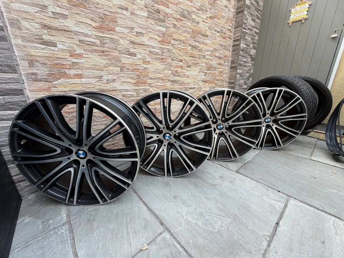 BMW g30 original 20” alloys - Image 1