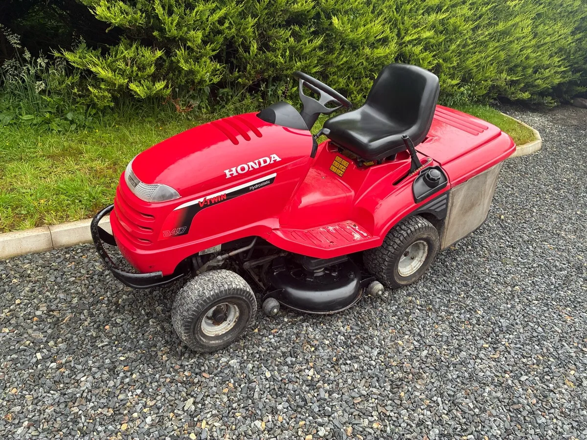 Honda 2417 hydrostatic - Image 3