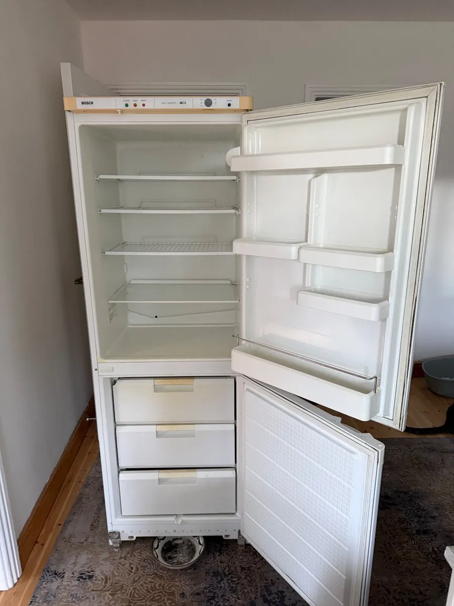 Bosch fridge - Image 4