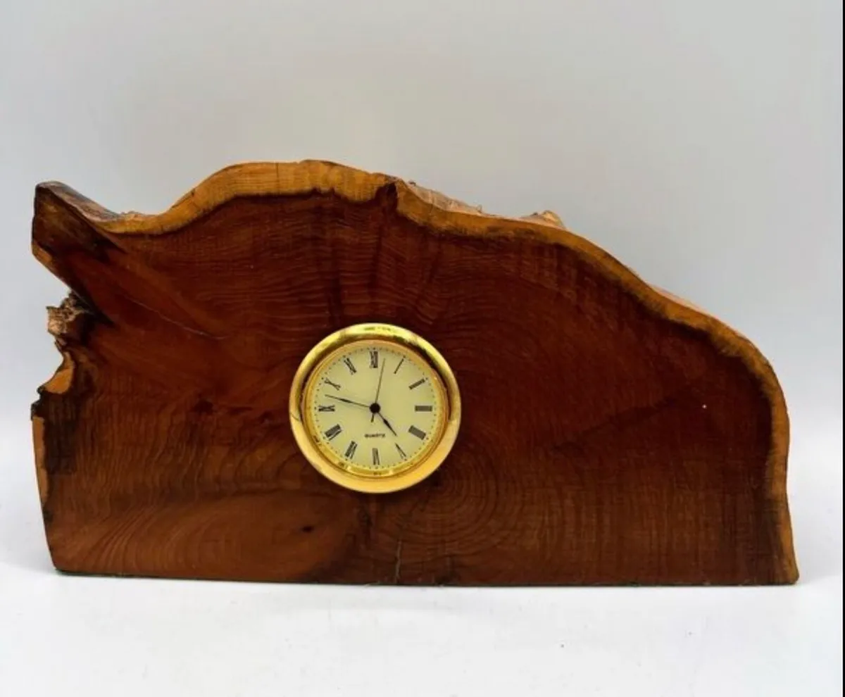 Vintage handcrafted clock - Image 1