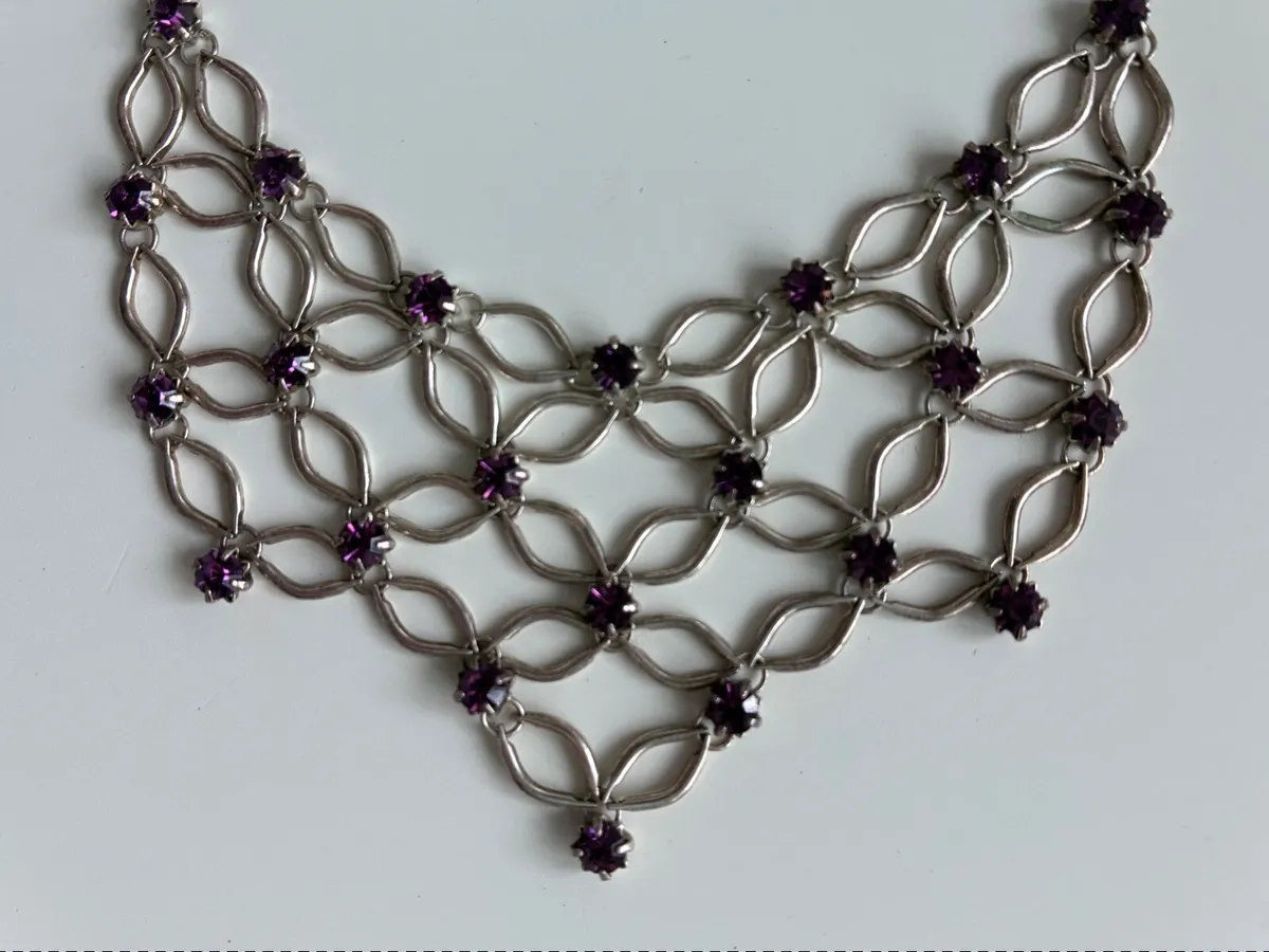 Vintage style silver-tone filigree bib necklace fe - Image 2