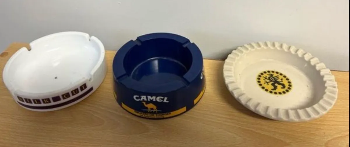 7 vintage ashtrays - Image 2