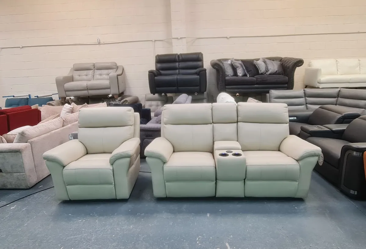 La-z-boy cream leather electric sofa and chair - Image 1