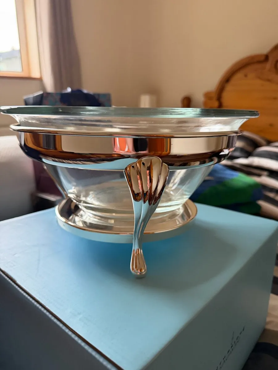 Newbridge Silverware Salad Bowl - Image 3