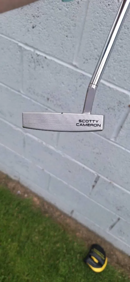Scotty Cameron Phantom 5.5 with 34 in shaft - Image 2