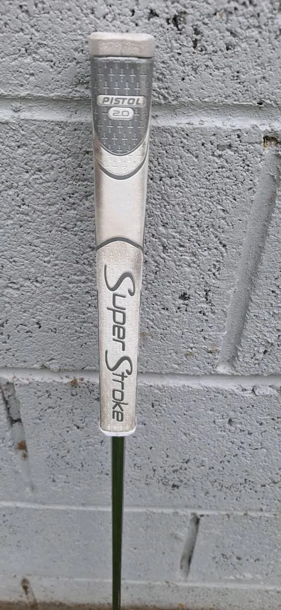 Scotty Cameron Phantom 5.5 with 34 in shaft - Image 4