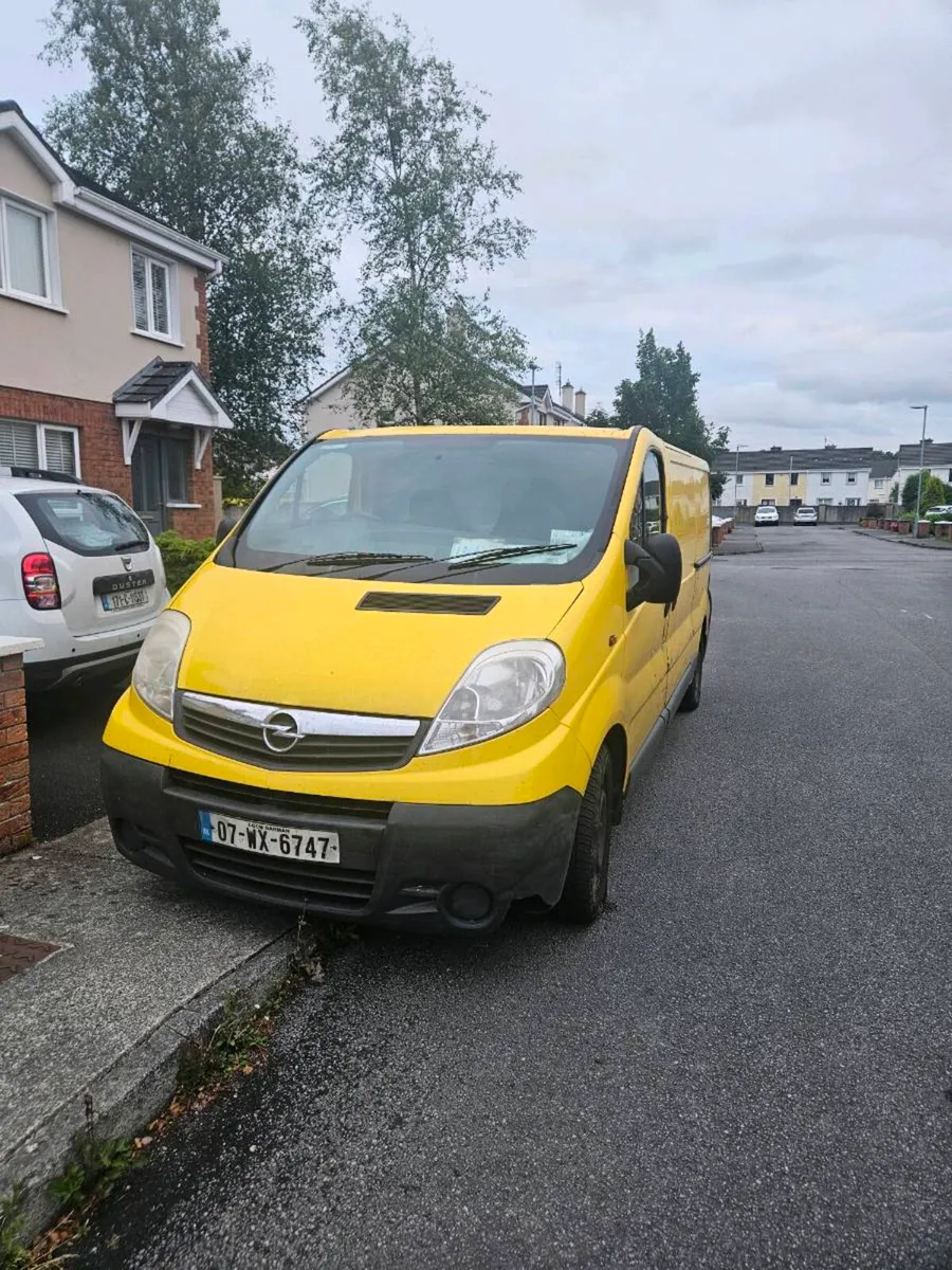 Vivaro - Image 1