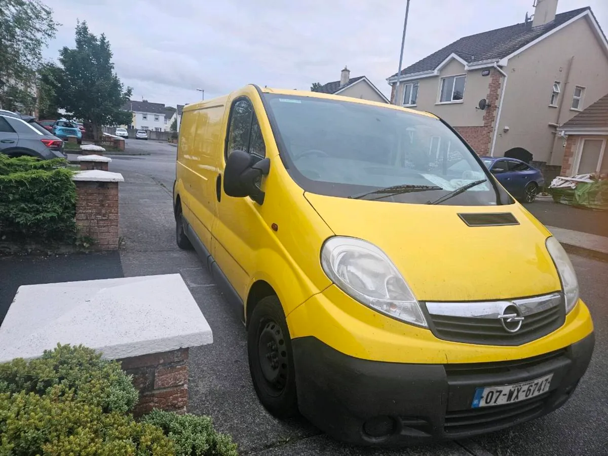 Vivaro - Image 2