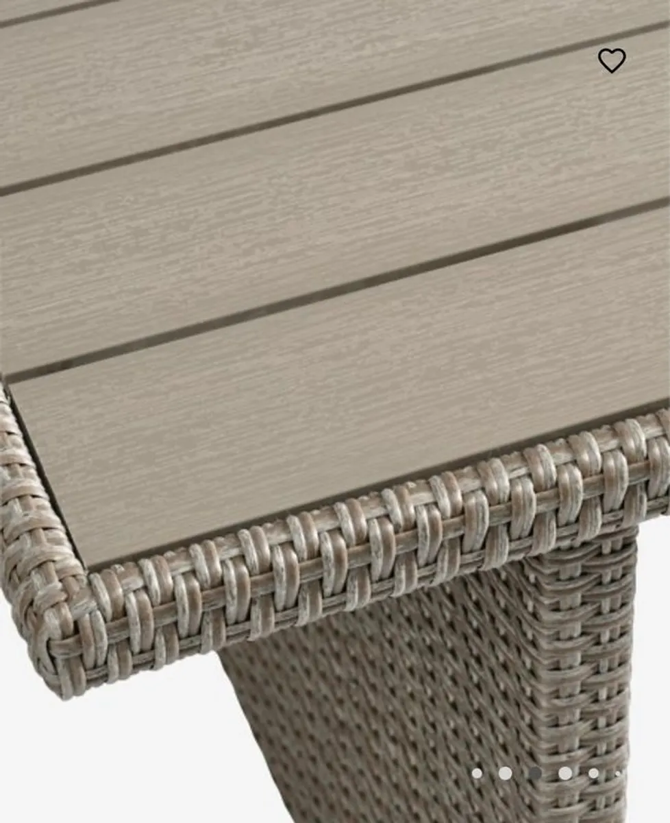 Garden table - Image 2