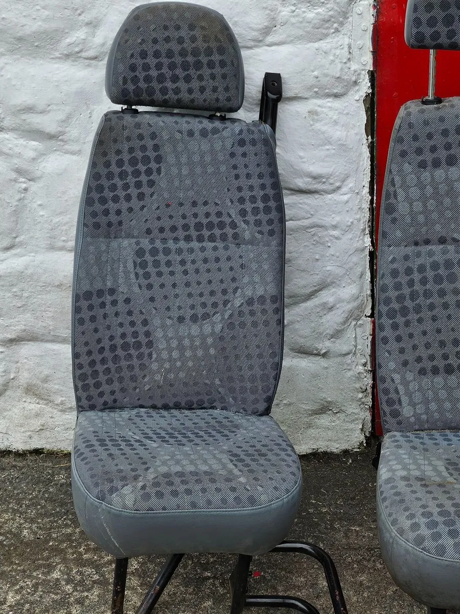 Ford transit seats - Image 1