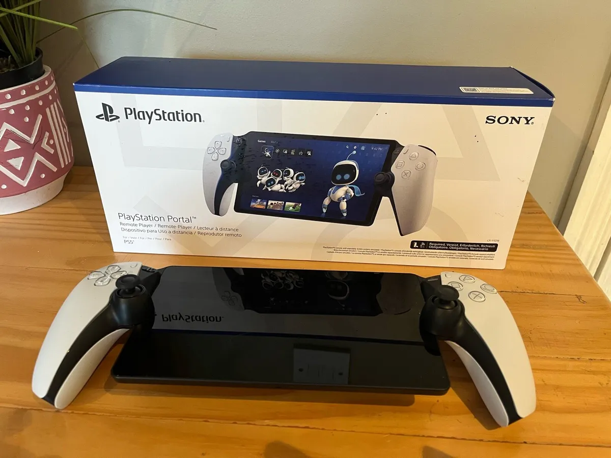 PlayStation Portal - As New -Box & Protective Case - Image 1