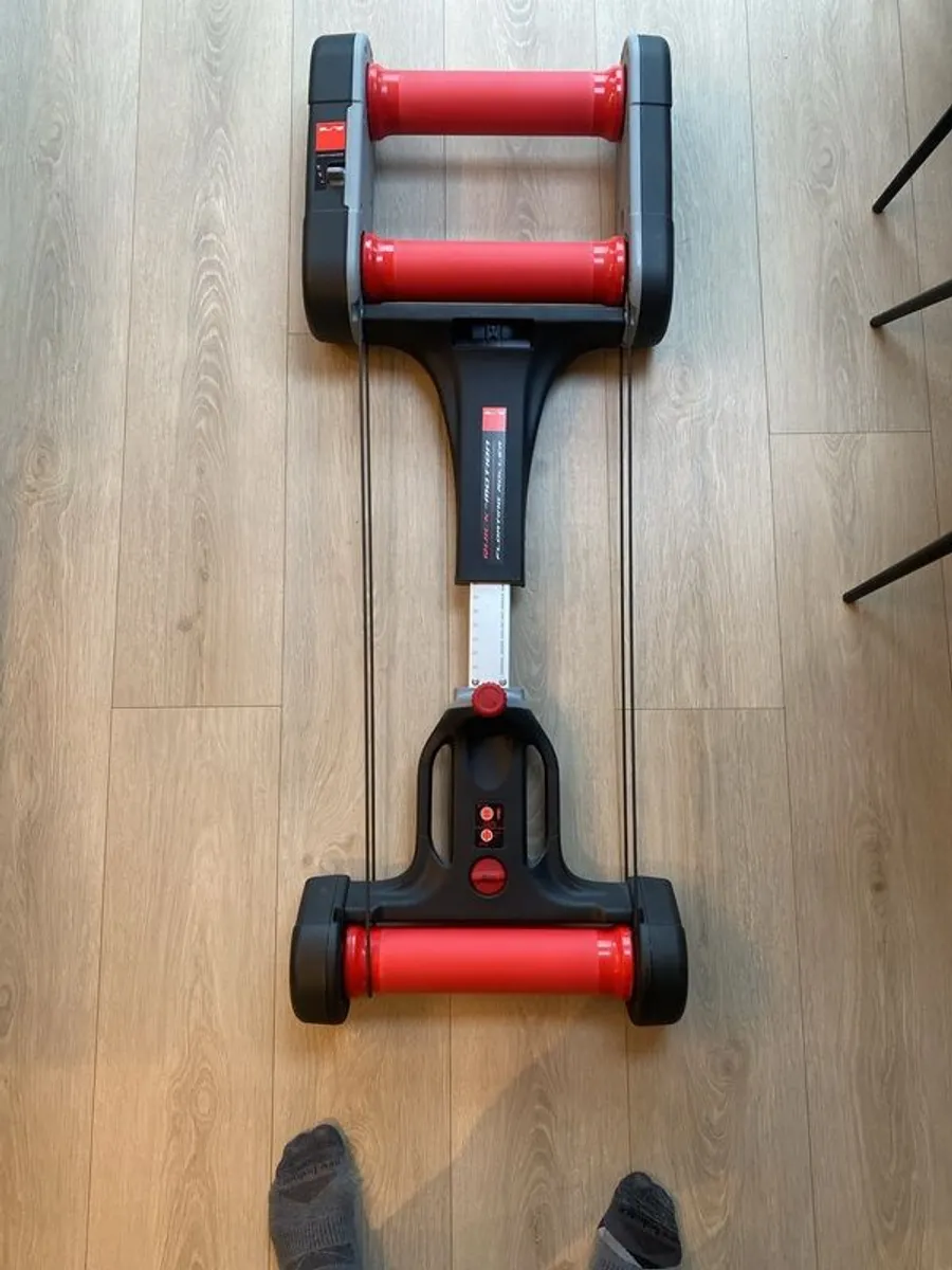 Elite Quick Motion Roller (indoor bike Trainer) - Image 1