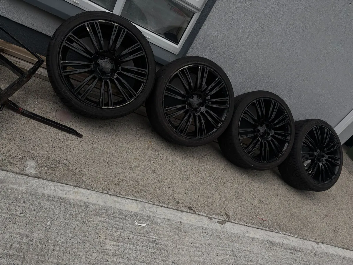 Alloys WHEELS - Image 1