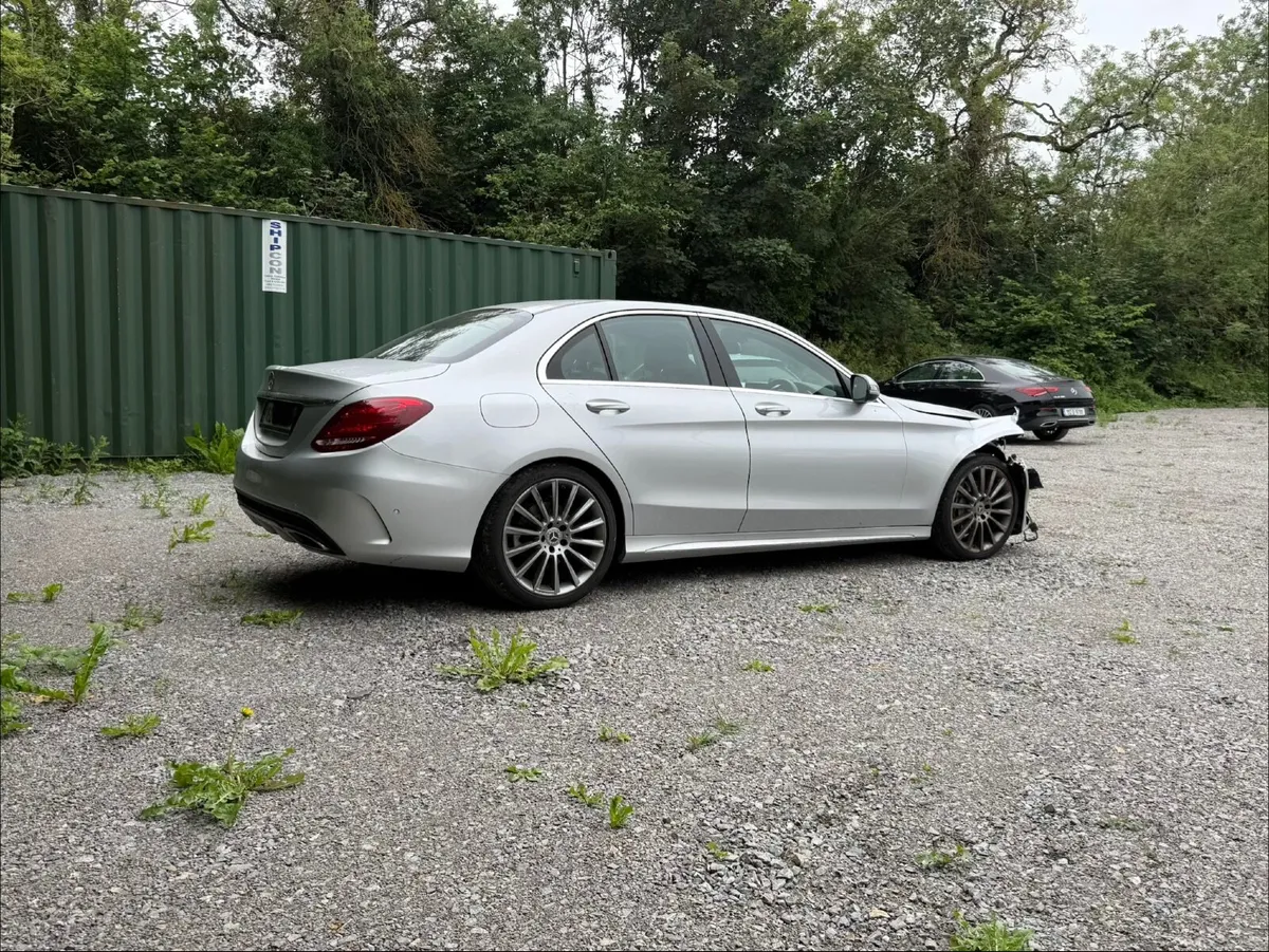 Mercedes Benz c Class 2016/150000 km/automatic - Image 4