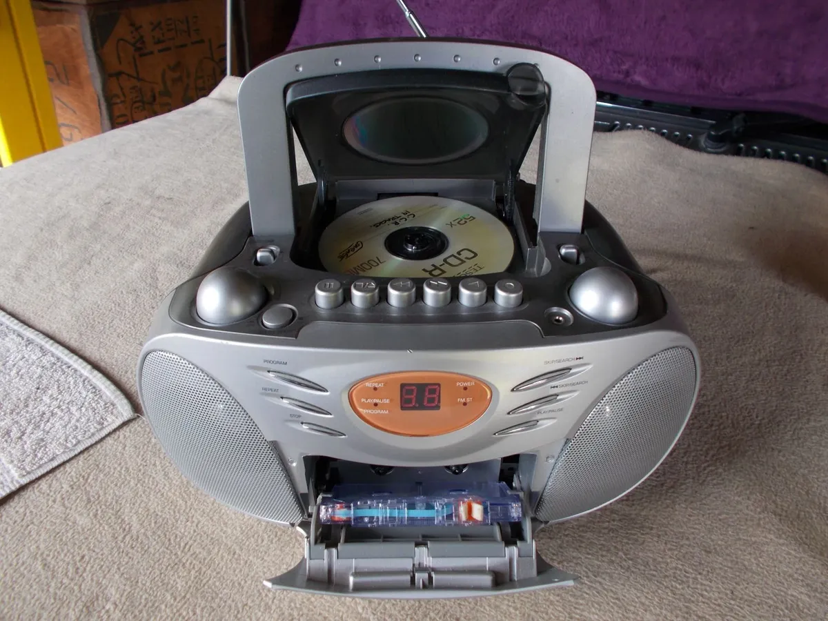 Jwin Portable Radio Cassette CD Player - Image 3
