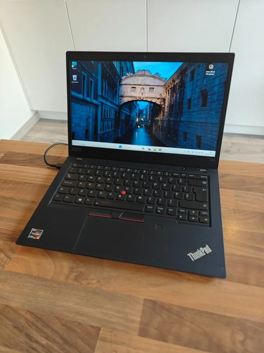 Lenovo ThinkPad T495 | Ryzen 7 Pro | 16GB | 256GB - Image 1