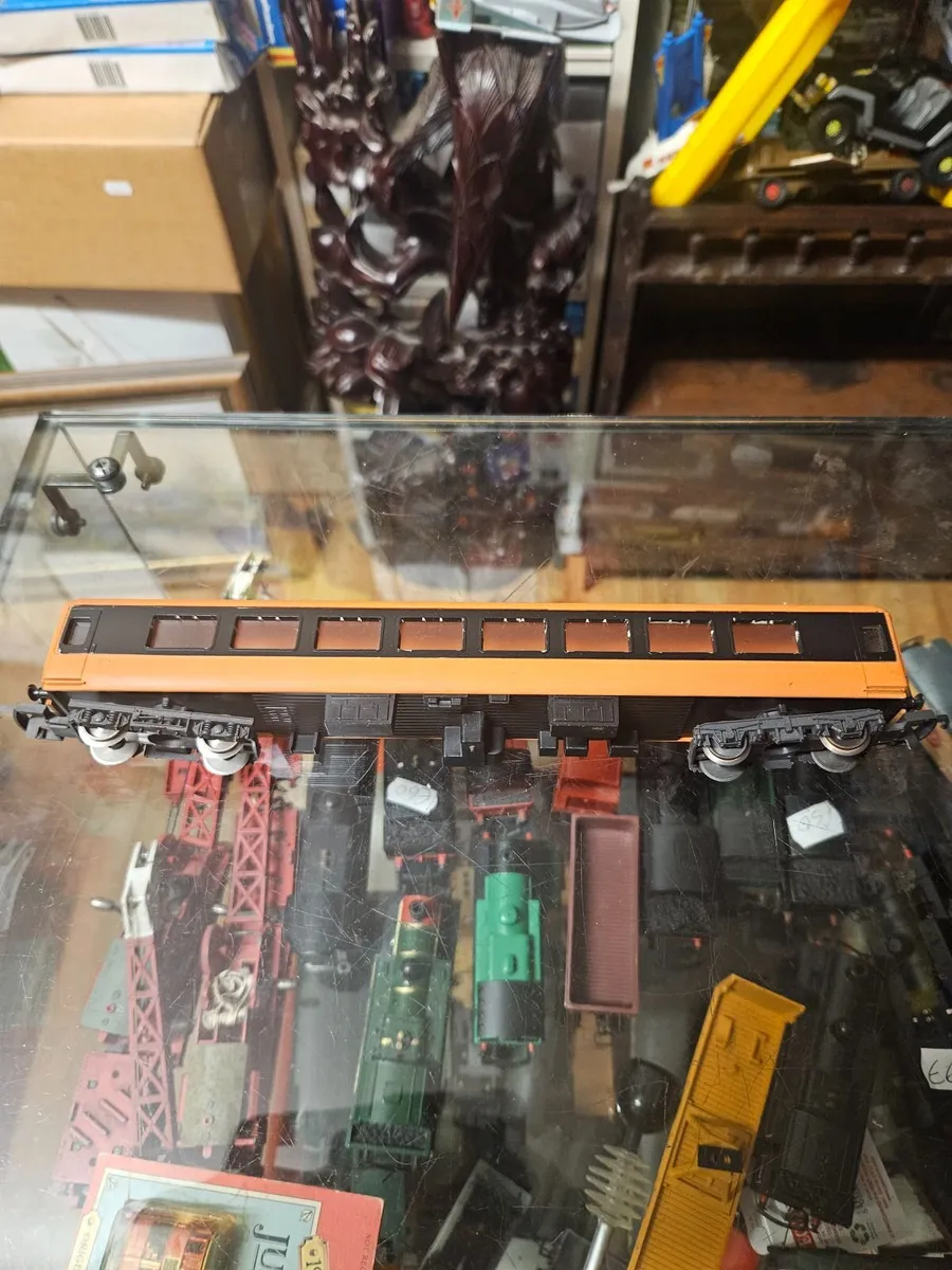 Hornby Lima OO Gauge Irish Rail Carraige - Image 1