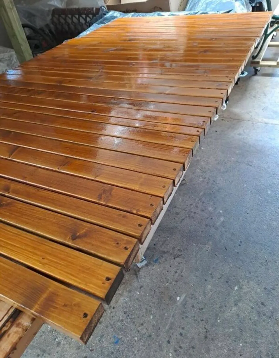 Cast iron Garden benches - Image 4