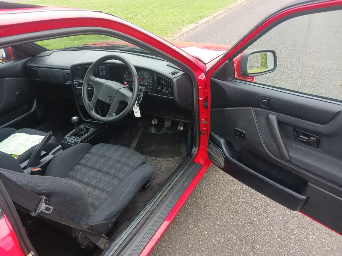 Volkswagen Corrado 1990 - Image 2