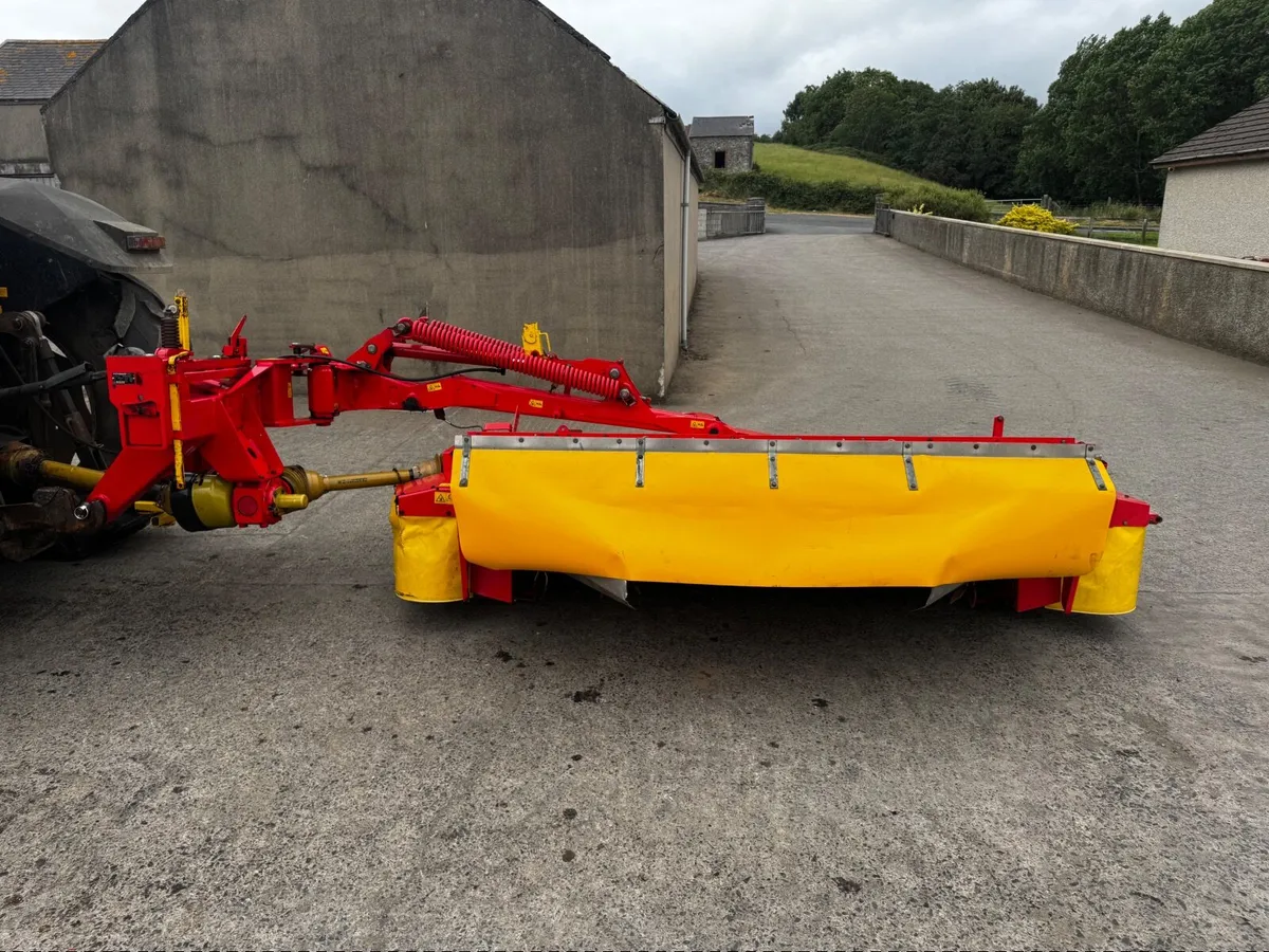Farm machinery - Image 2