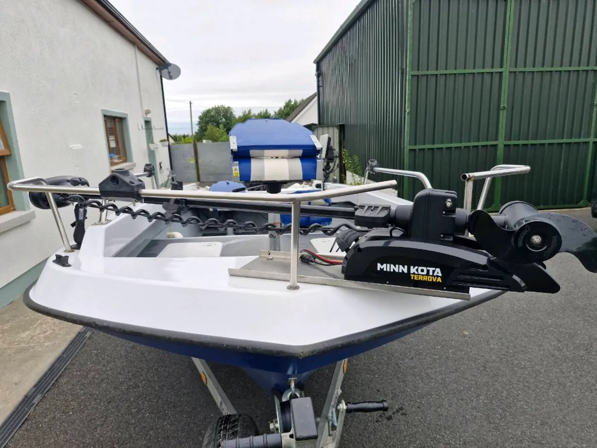 Pike fishing boat - Image 1