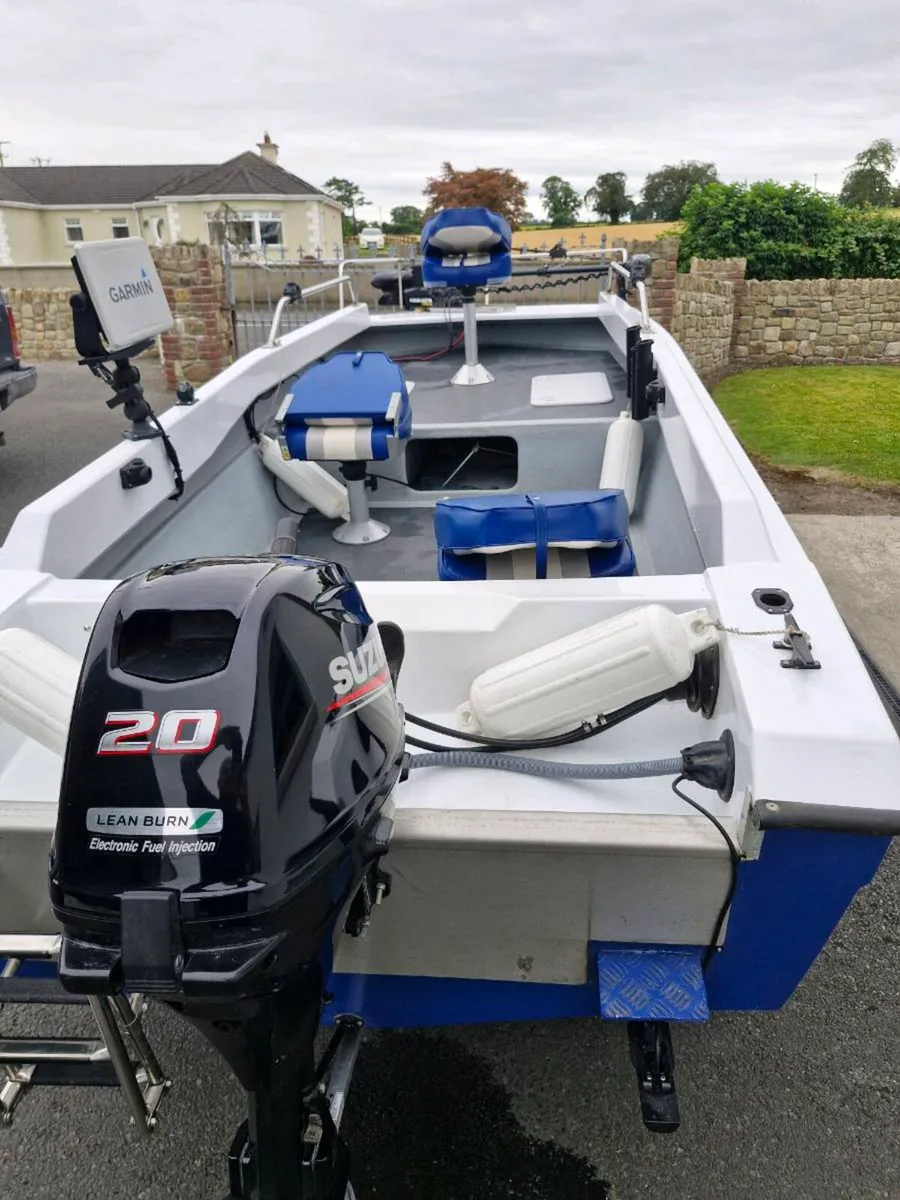 Pike fishing boat - Image 2