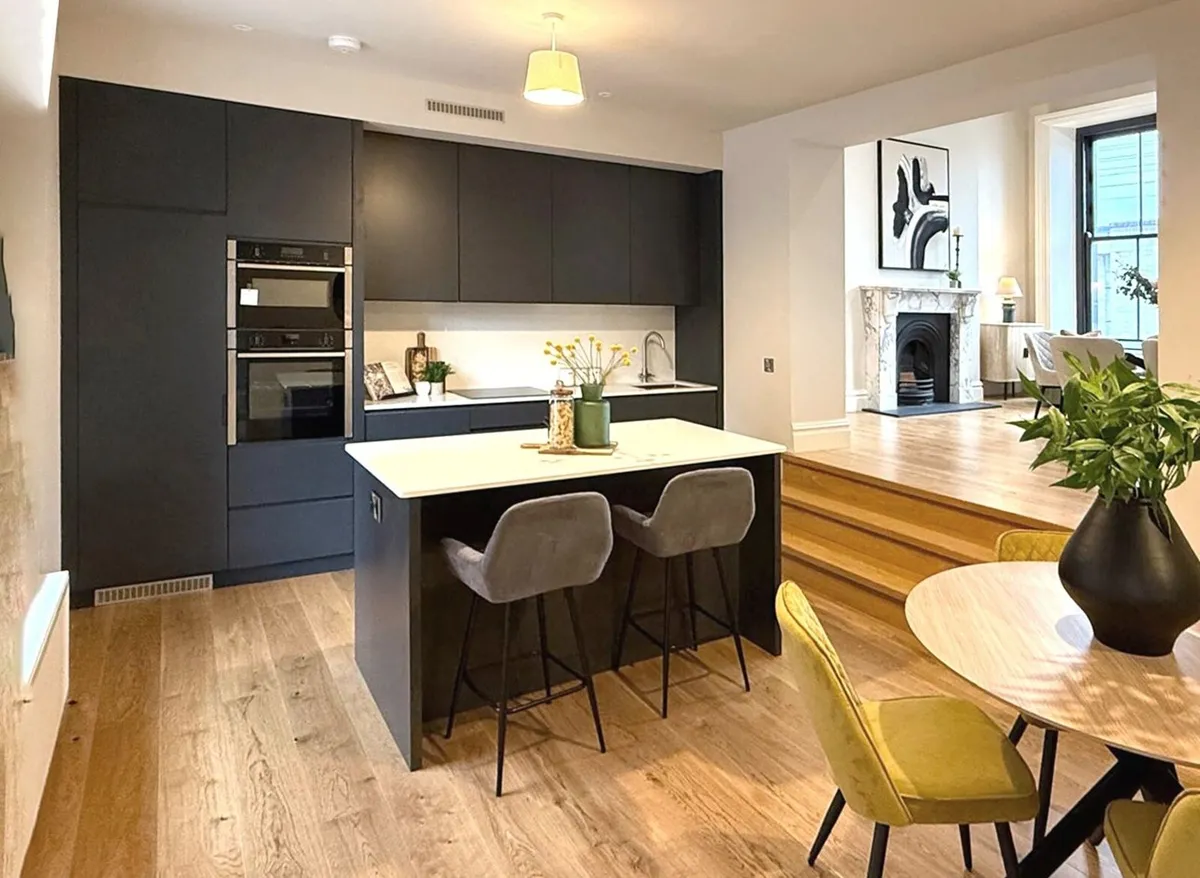 *BRAND NEW* DESIGNER Navy Kitchen +All Appliances - Image 1