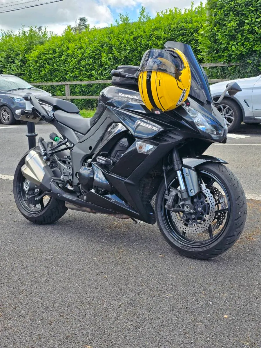 2017 Kawasaki z1000sx - Image 1