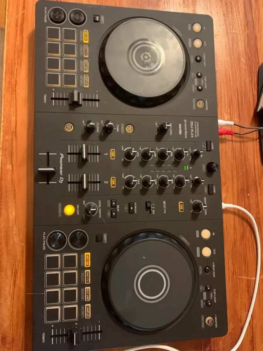 DDJ Flx 4s