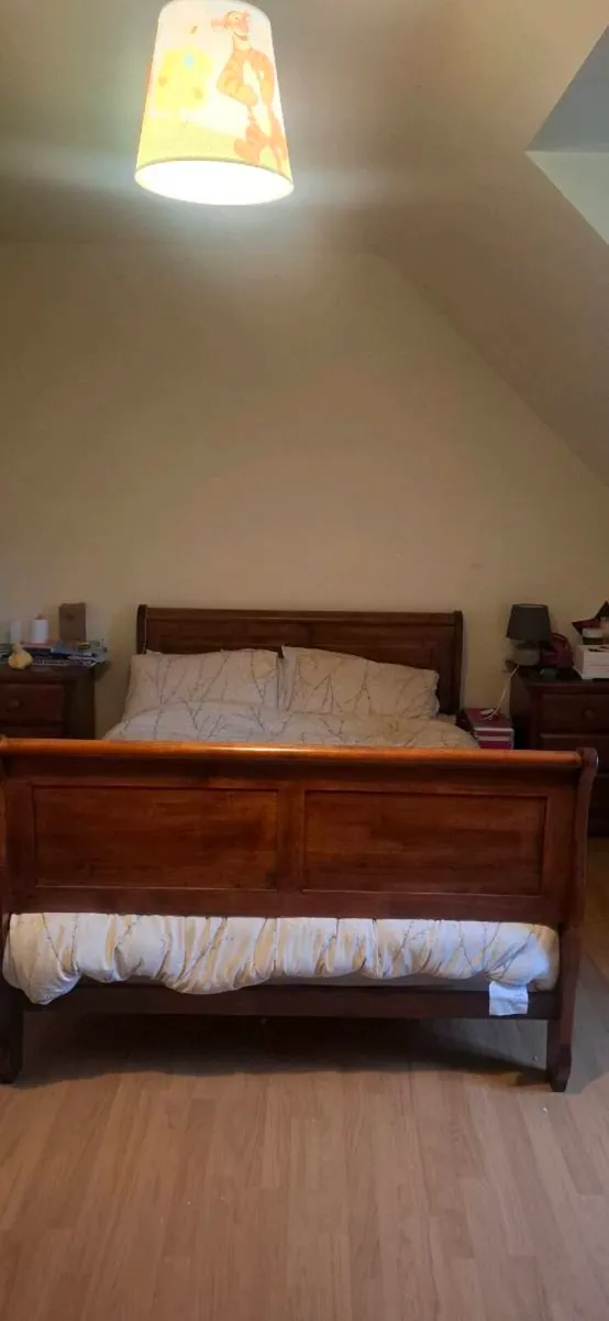 Bedroom furniture - Image 4