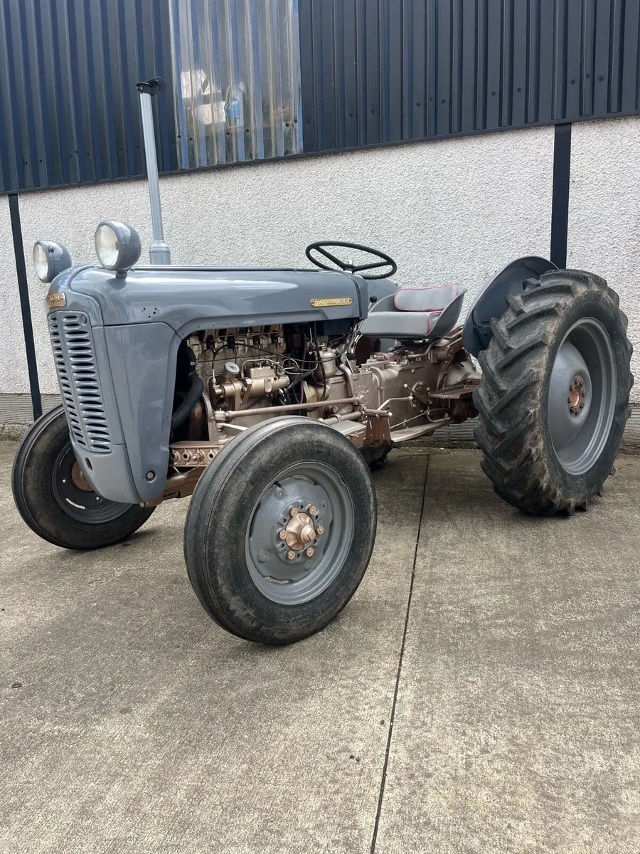 Massey Ferguson 35 Tractors - Image 3