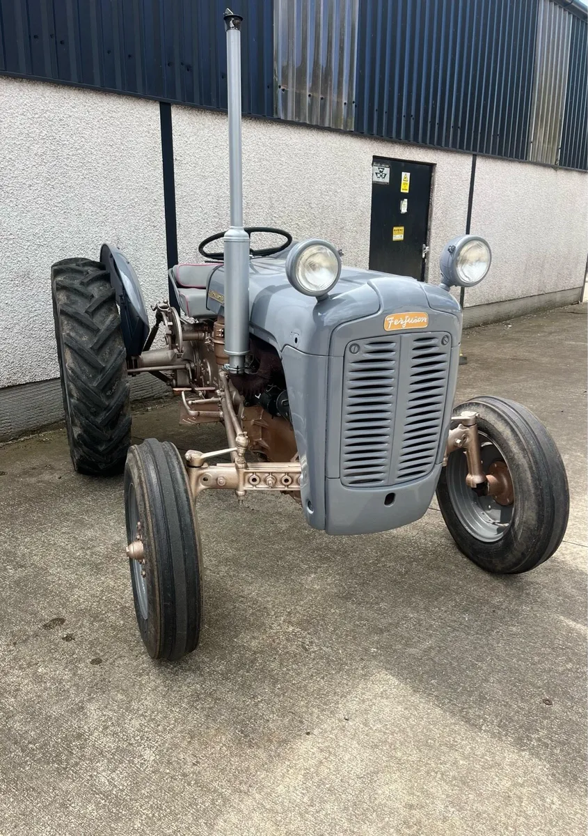 Massey Ferguson 35 Tractors - Image 4