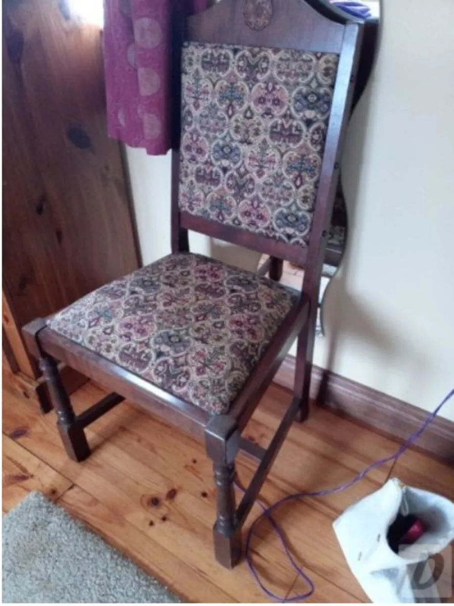 Lancaster Table & Chairs - Image 2
