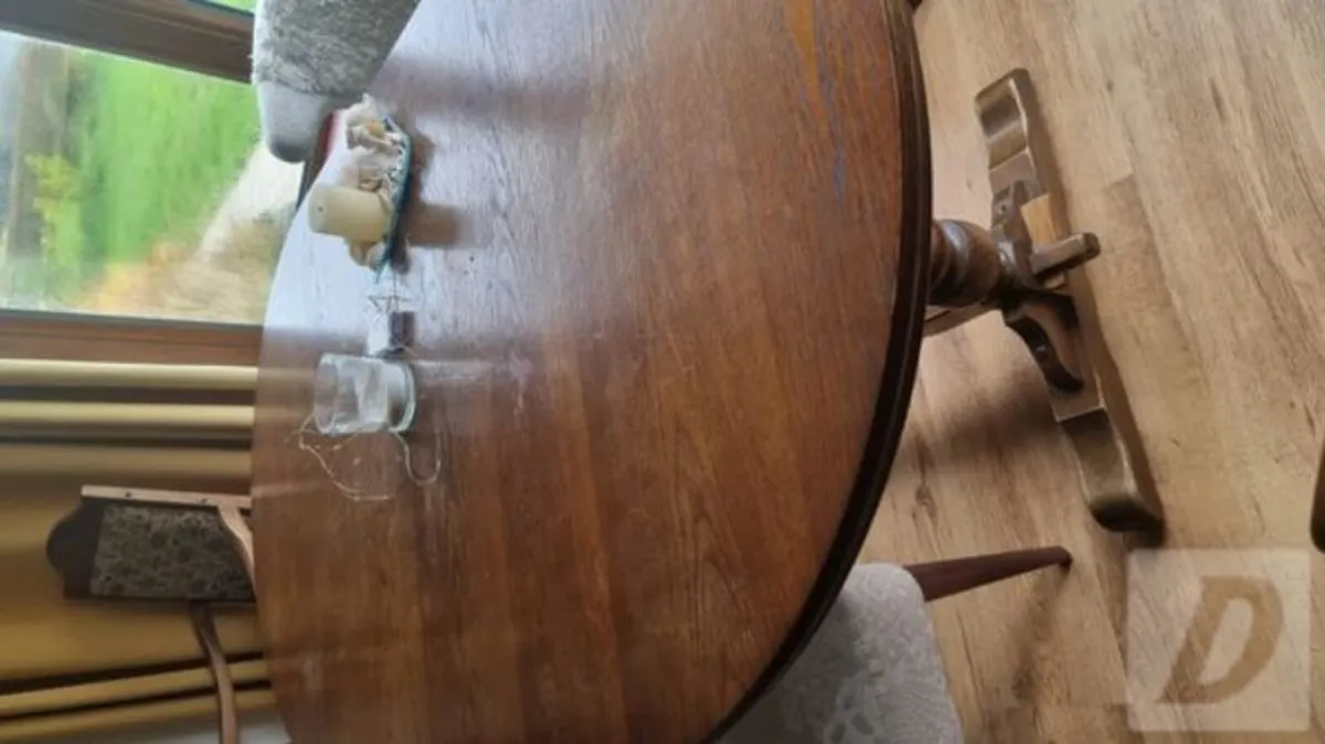 Lancaster Table & Chairs - Image 3