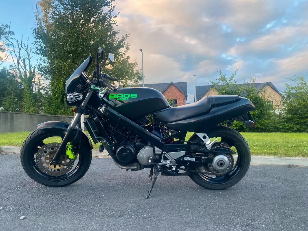 Honda Bros 400 1989 - Image 2