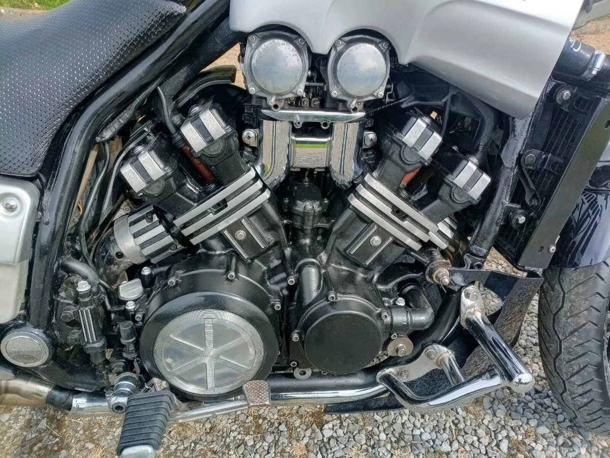 1985 YAMAHA VMAX .trade in taken - Image 4