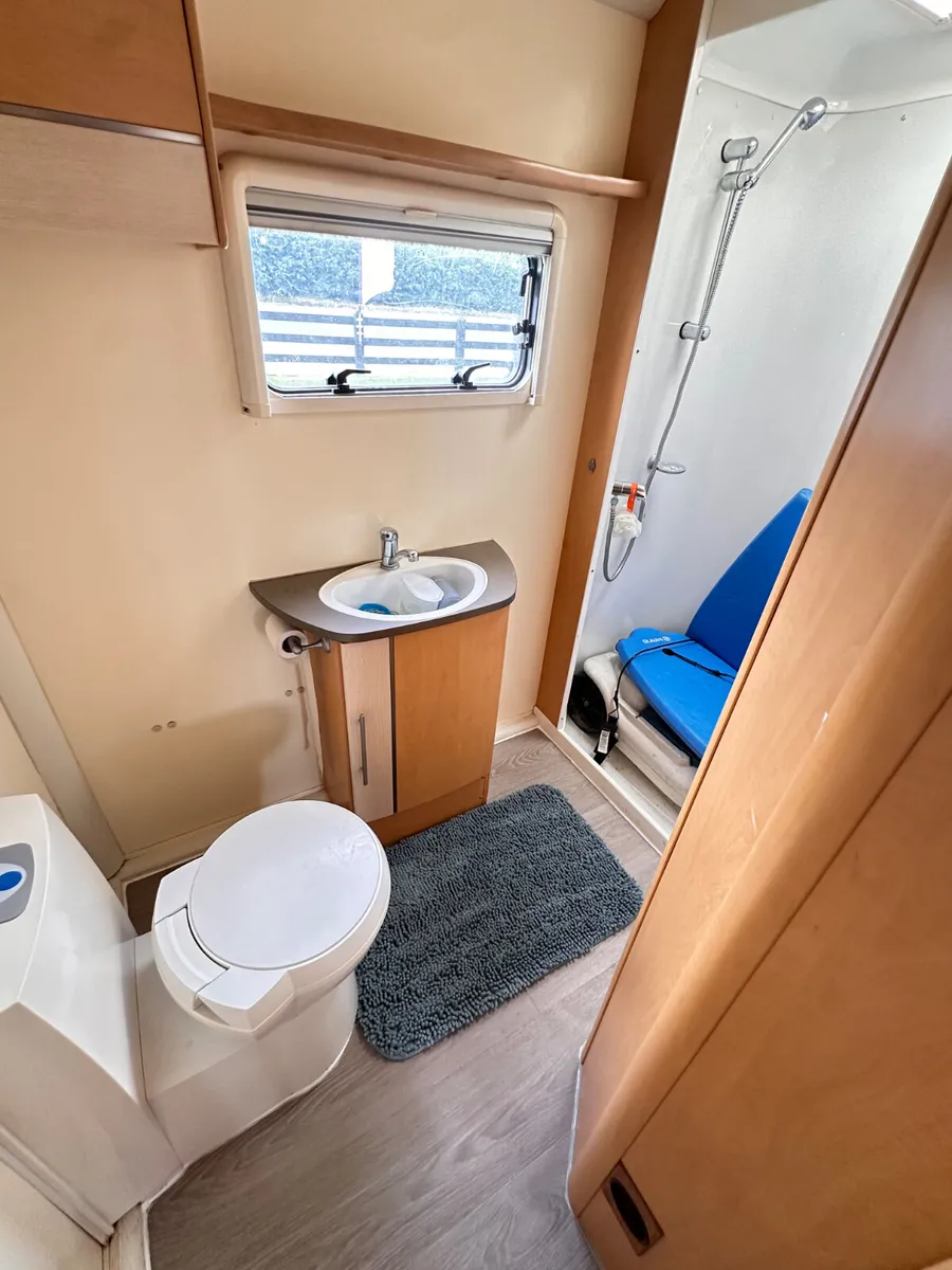 ✨STUNNING BAILEY PEGASUS 4 BERTH FIXED BED - Image 4